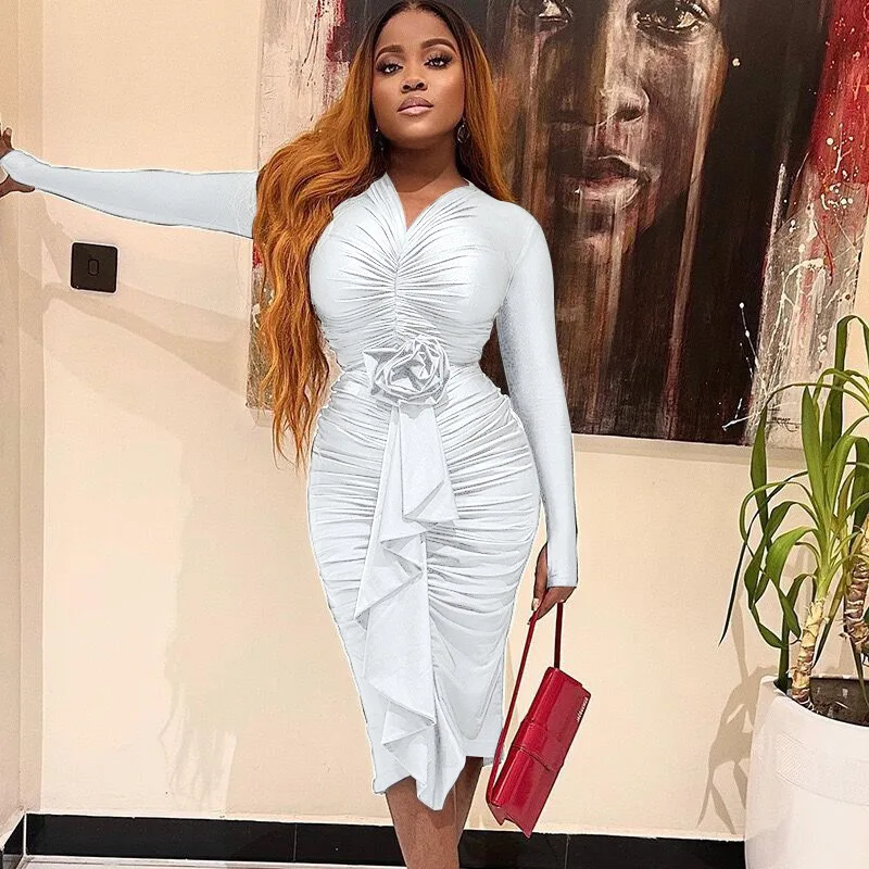 Sukienka Sister Star, damska, modna, seksowna, z długim rękawem, dekolt w serek, wzór z różami, zmysłowa, seksowna, podkreślająca biodra, elegancka, do pracy.