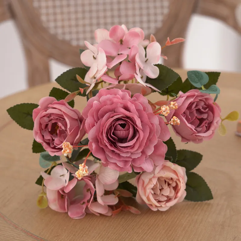 ورود كركديه صناعية واقعية مكونة من 6 جذع - زهور حريرية مزيفة لسطح الطاولة وغرفة النوم وديكور الزفاف