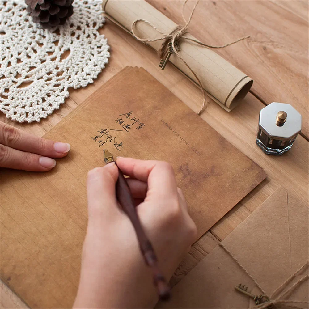 12pcs/set Vintage Kraft Letter Envelope Set with Pendant Hemp Rope Accessories Wedding Invitation Pocket Envelope