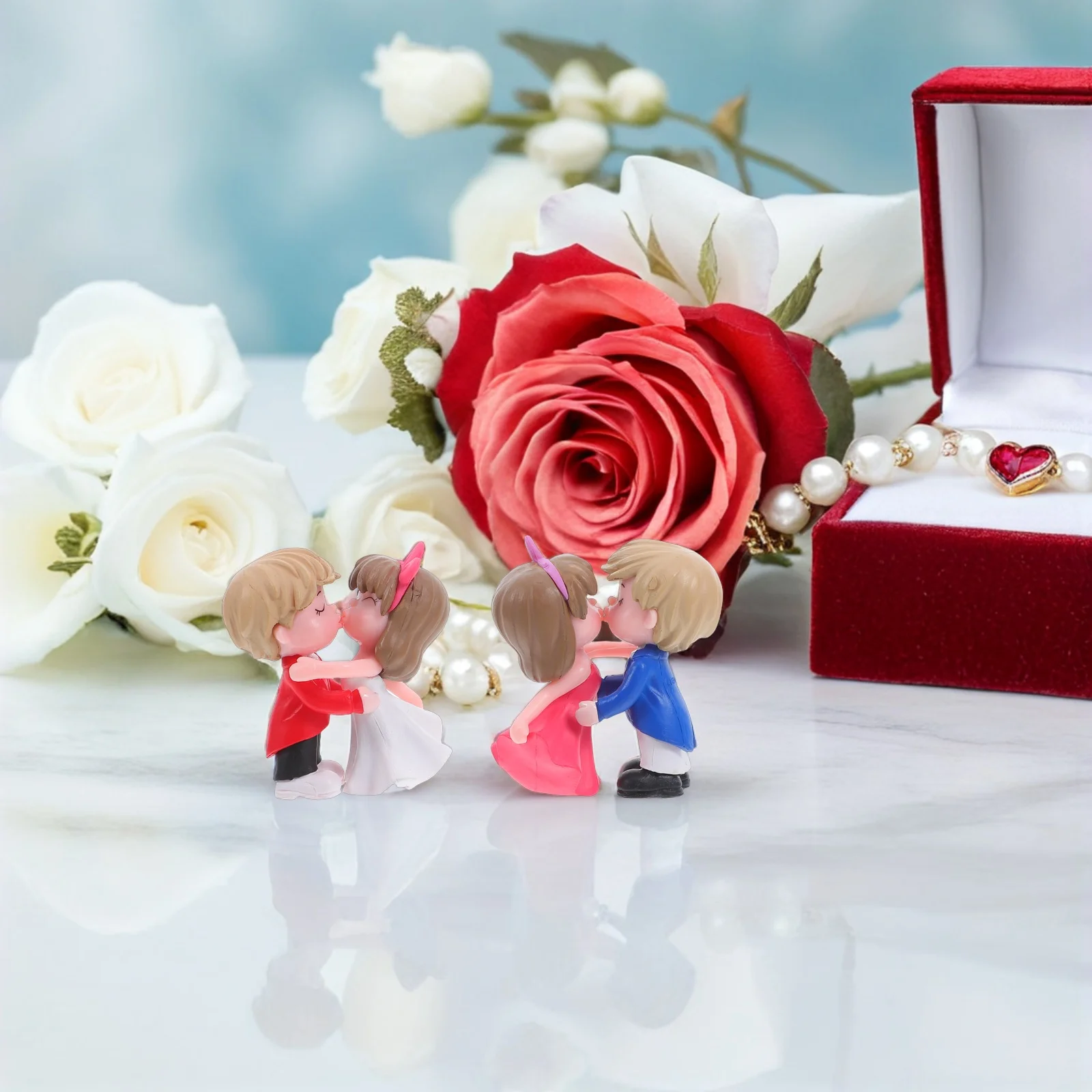 

2Pairs Couples Cake Topper Plastic Cake Decoration Desktop Dashboard Ornament Romantic Lover Gift Couple Ornament Micro