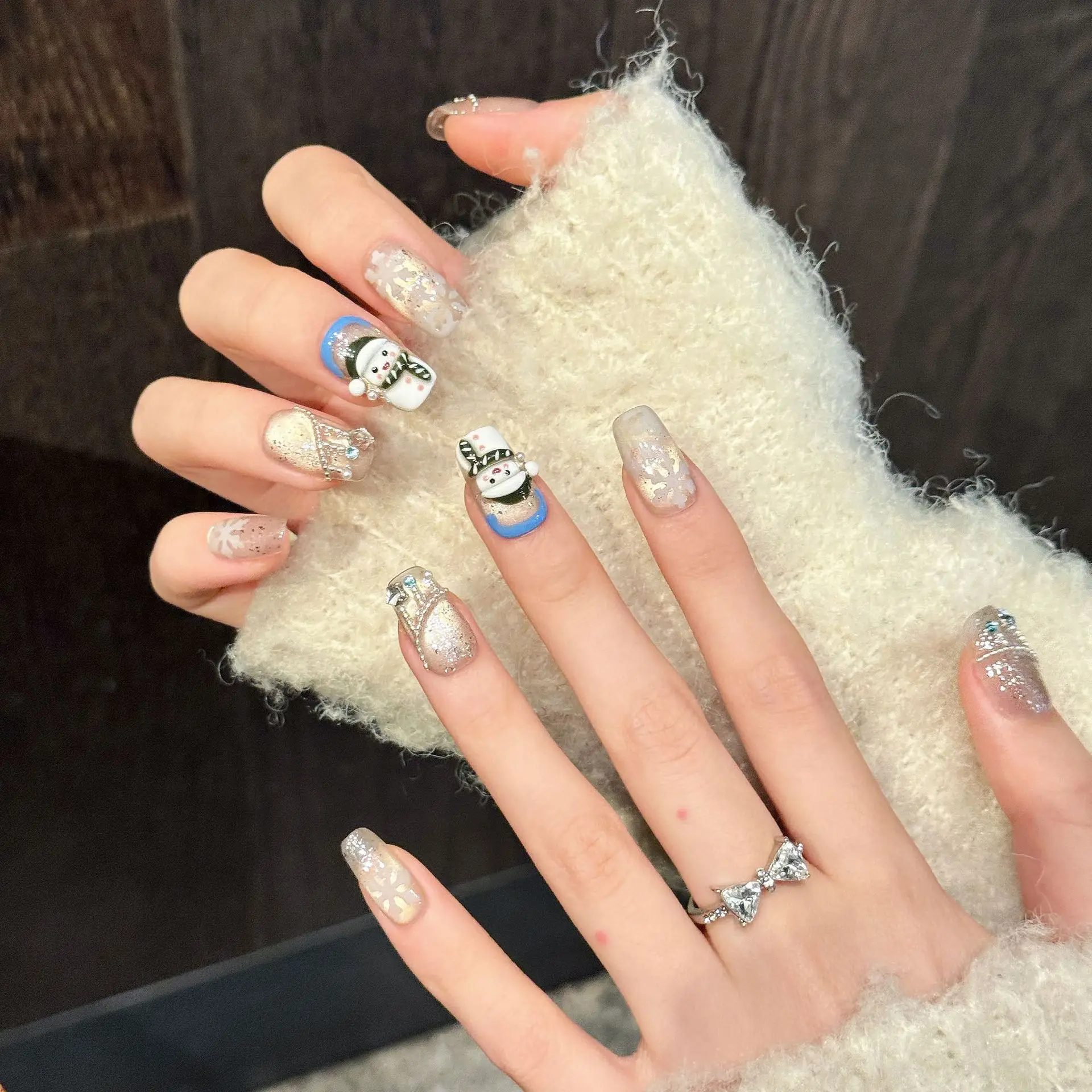 10pcs Cartoon Snowman Press On Nails Ice Transparent Square Shape Handmade False Nails Shiny Sequins Metal Chain Decor Fake Nail