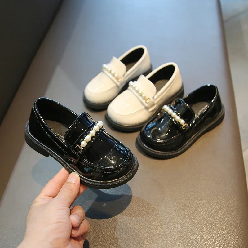 Girls Versatile Shoes PU Black Loafers 2024 Autumn New Retro Princess Soft Non-slip Simple Kid School Party Leather Shoes Pearls