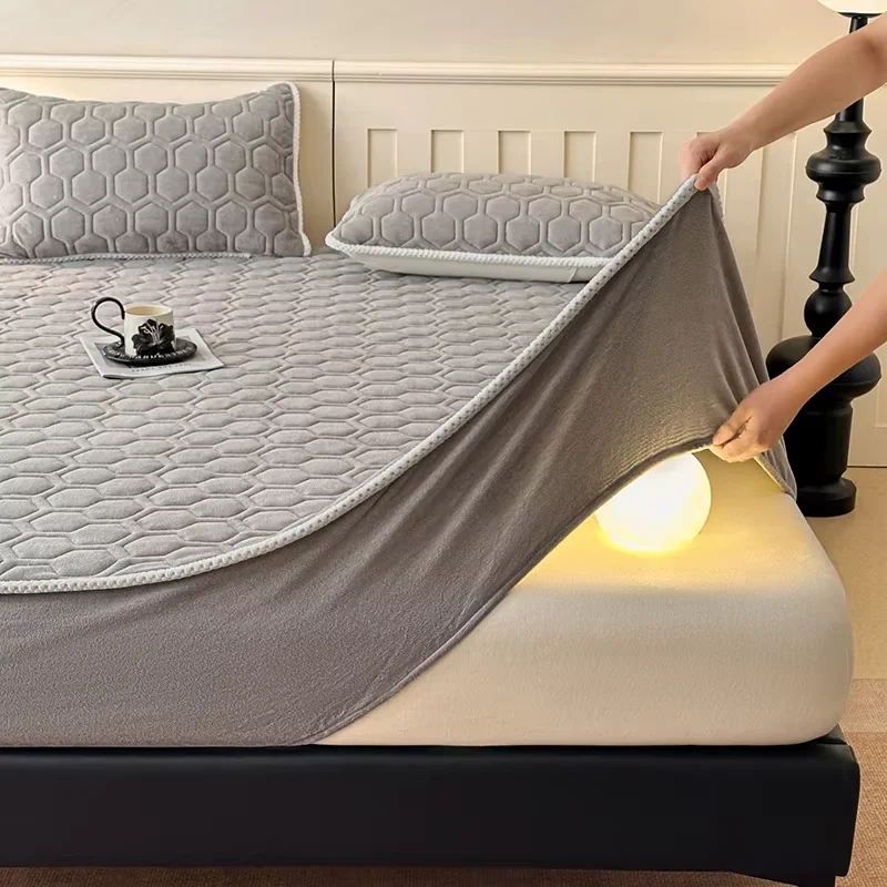 

WOSTAR Quilted thicken mattress protector cover winter warm coral fleece elastic fitted sheet style bed protection pad king size