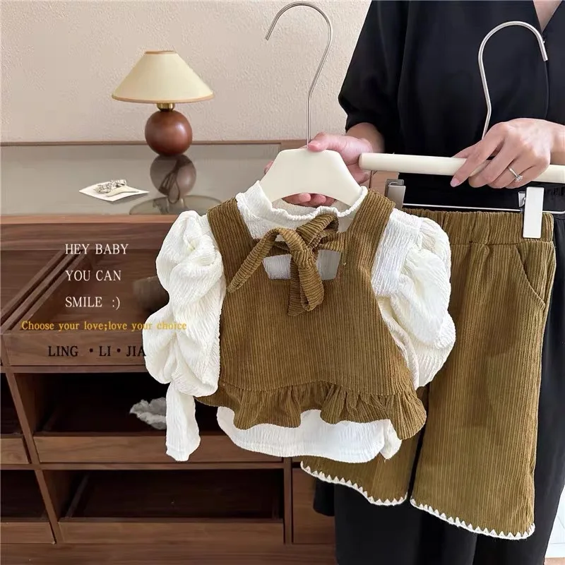 Girls' Autumn Suit 2025 New Korean Version of Female Treasure Literary Temperament Lace Vest Vest Trousers Three-piece Trendy