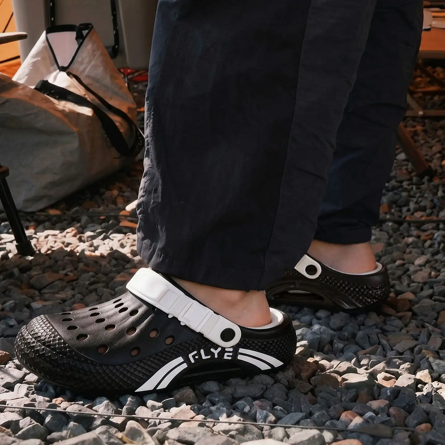 New hole shoes platform non-slip men's shoes go out ultra-light ins advanced driving shoes beach shoes