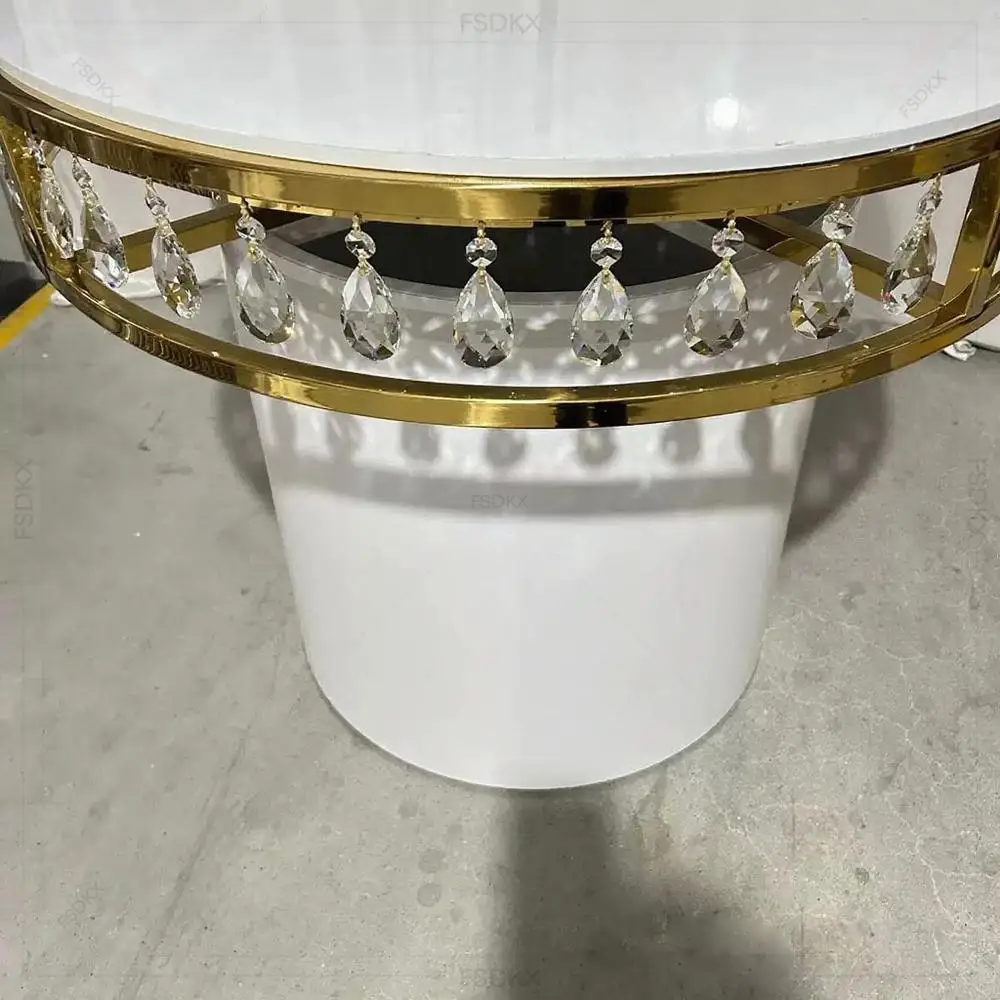 Factory Direct Sales High Standard Customized Stainless Steel Dinning Table Glass Mirror Cake Table With Crystals With Hot Sale
