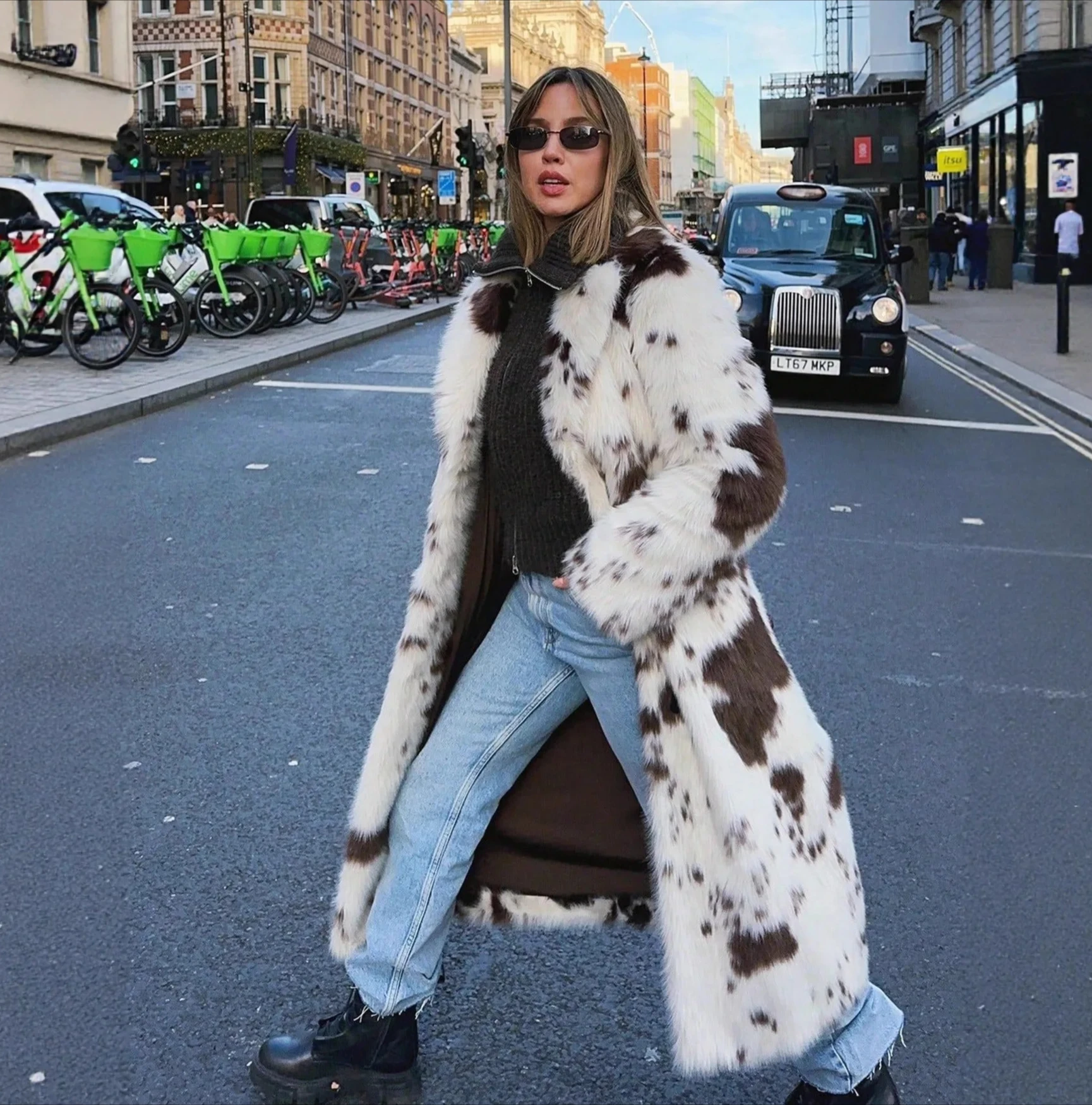 

New Autumn Winter Designer Thick Fox Fur Coat Plus Long Warm Faux Fur Jacket Milk Dot Printed Luxe Femme Plush Overcoat