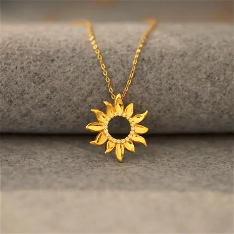 Ladies' Sunflower Pendant Necklace Stainless Steel Clavicle Jewelry, Round Zircon Design, Suitable for Daily Commuting