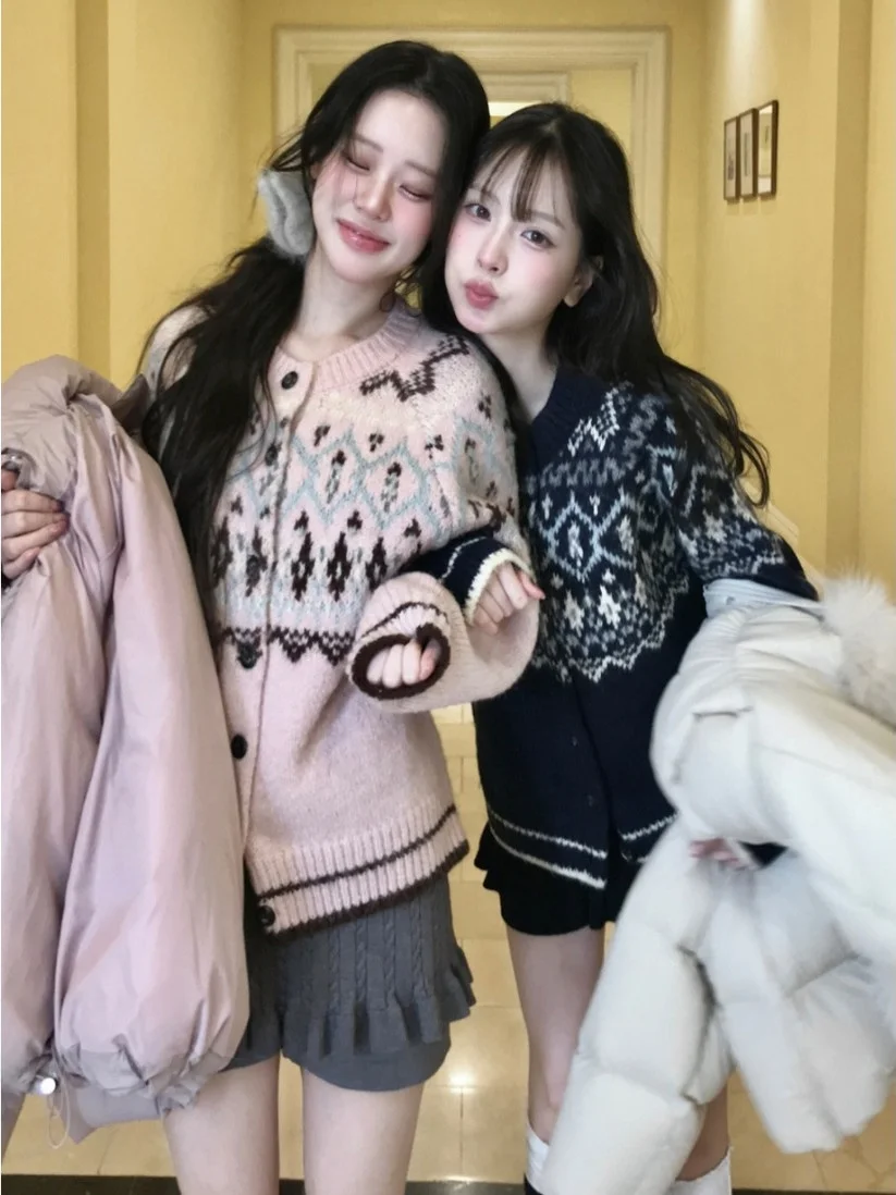 

Winter Chic Retro Simple Casual Knitted Cardigan Women's Fair Isle Sweater Coat Korean Sle Loose Fit Online Exclusive