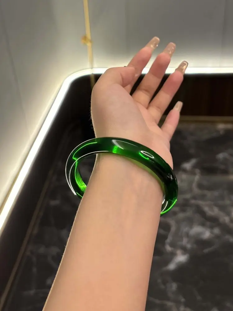 

Натуральный браслет из необработанного камня, прозрачный зеленый кристалл, женский, из белого лунного халцедона.