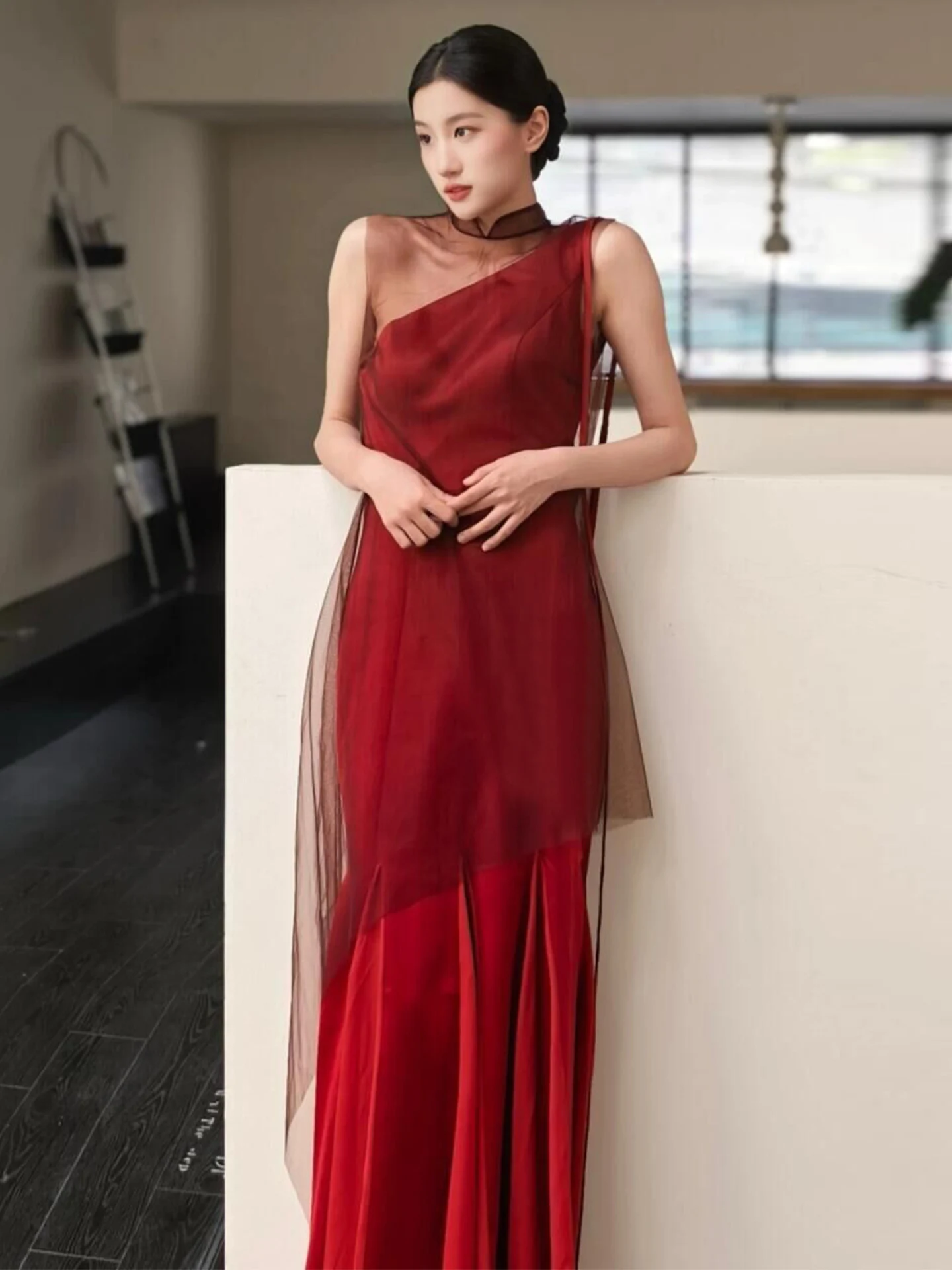 

Красное свадебное платье в китайском стиле, новинка 2026 года, элитный утренний халат для невесты, платье для помолвки, церемонии возвращения домой и банкета