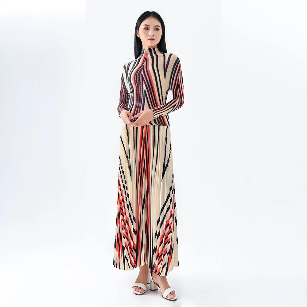 2024 Spring New Three House Pleated Corn Pleated Stripe Long Sleeve T-Shirt Fashion Print High Waist Pleated Dress Suit Women