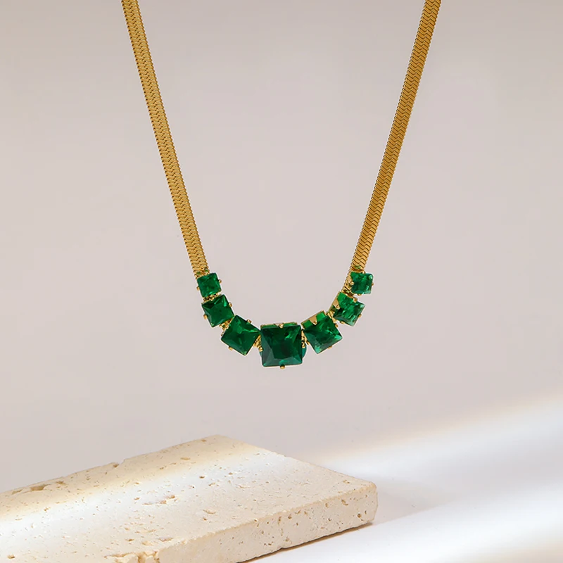 Leilileck-女性用ジルコンネックレス,ステンレス鋼,グリーンクリスタル,ゴールドカラー,スネークチェーン,高品質,316l