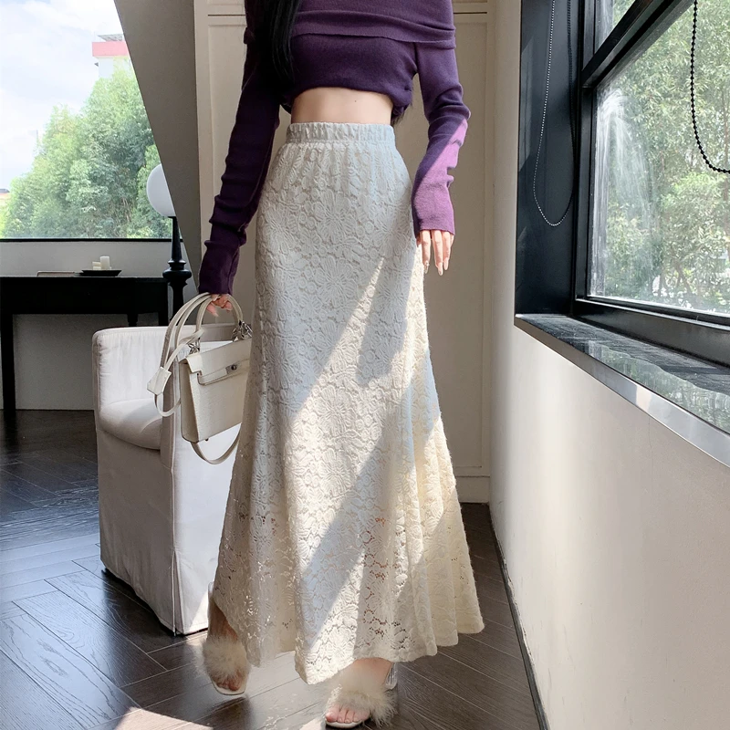 Saia Branca Bordada de Cintura Alta Versátil Retro, Midi, com Renda e Cauda, Saia Bodycon para Mulheres