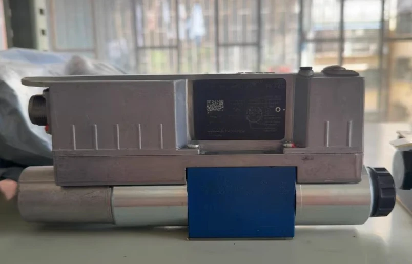 

NEW direct-acting proportional directional control valve 4WREE6E32-3X/V/24A1 in stock 1PCS