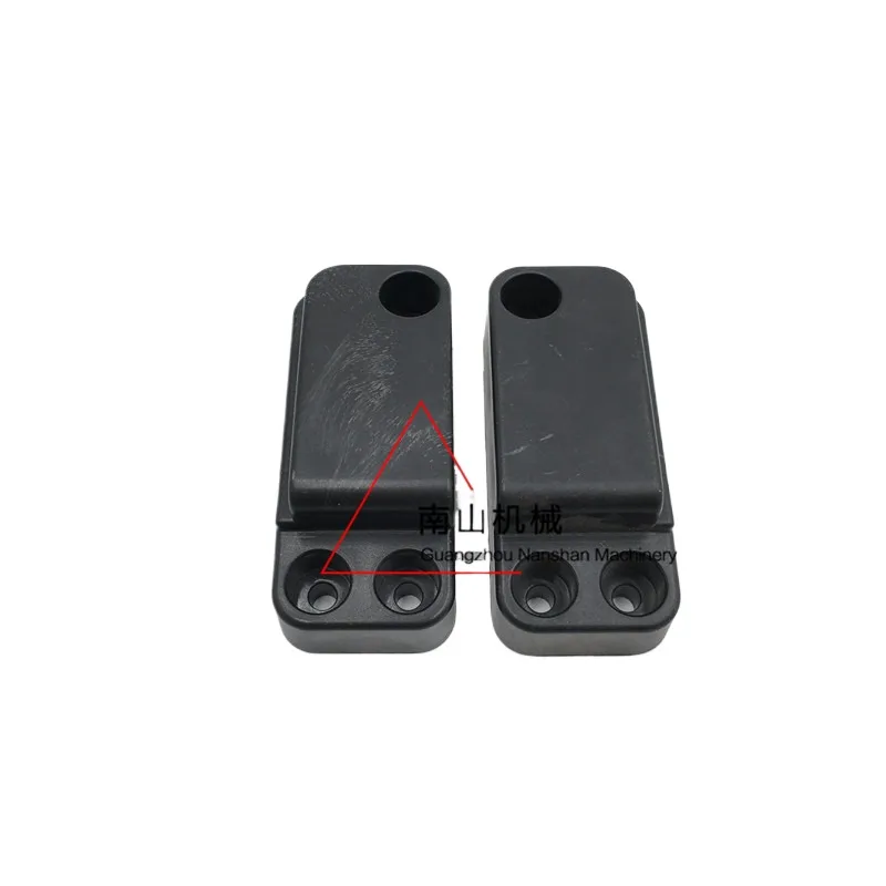 

For Hyundai R150 215 225 265 305-7 cab decorative panel right side bracket excavator accessories