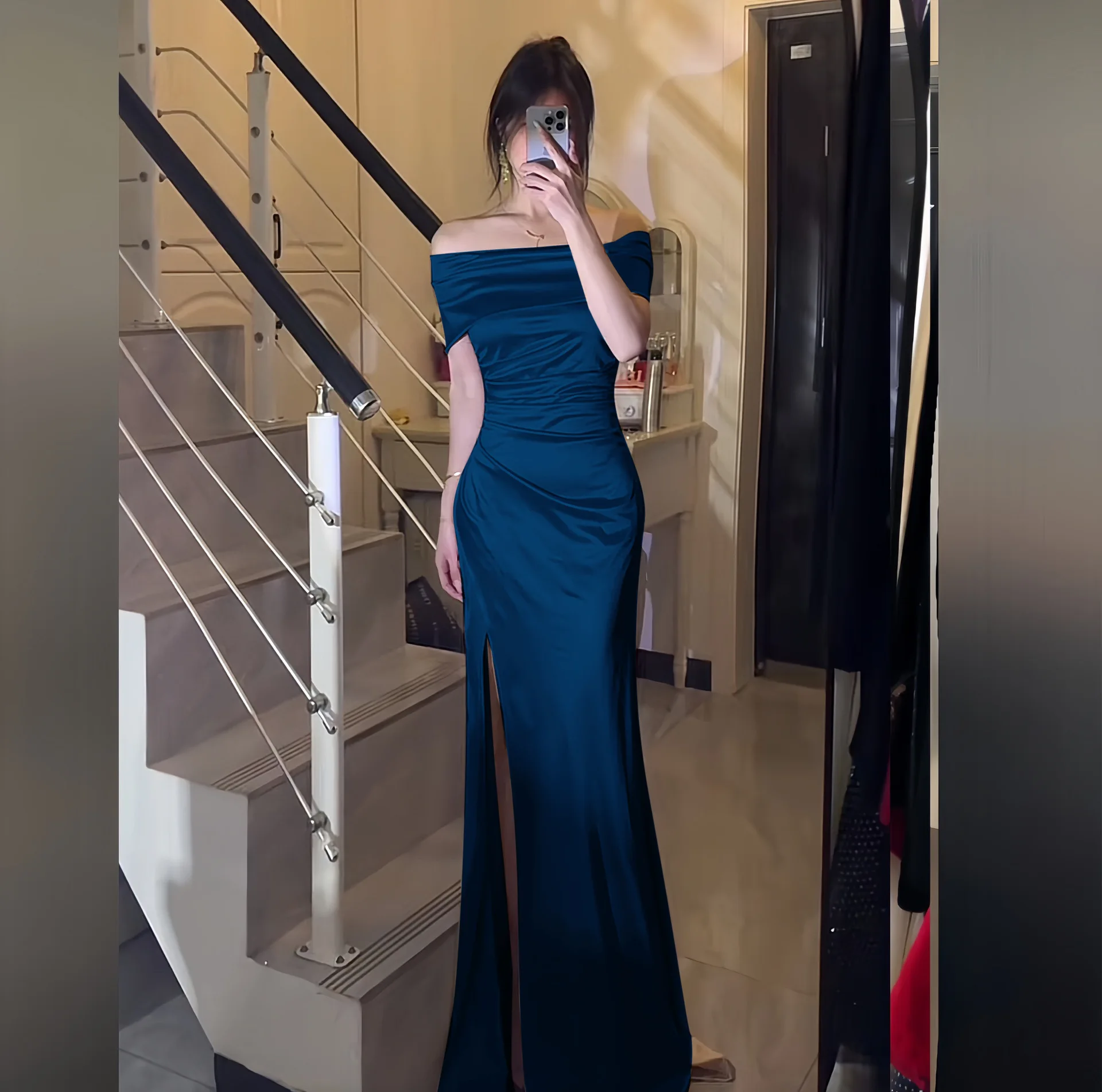 エレガントな女性用ロングドレス、セクシーなパーティースリット入りオフショルダードレス、女性用イブニングドレス、パーティー用ドレス