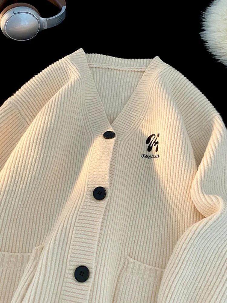 

Мужской вязаный кардиган с V-образным вырезом, осенне-зимний, свободного кроя, удобный, с вышивкой, в японском ретро-стиле, верхняя одежда