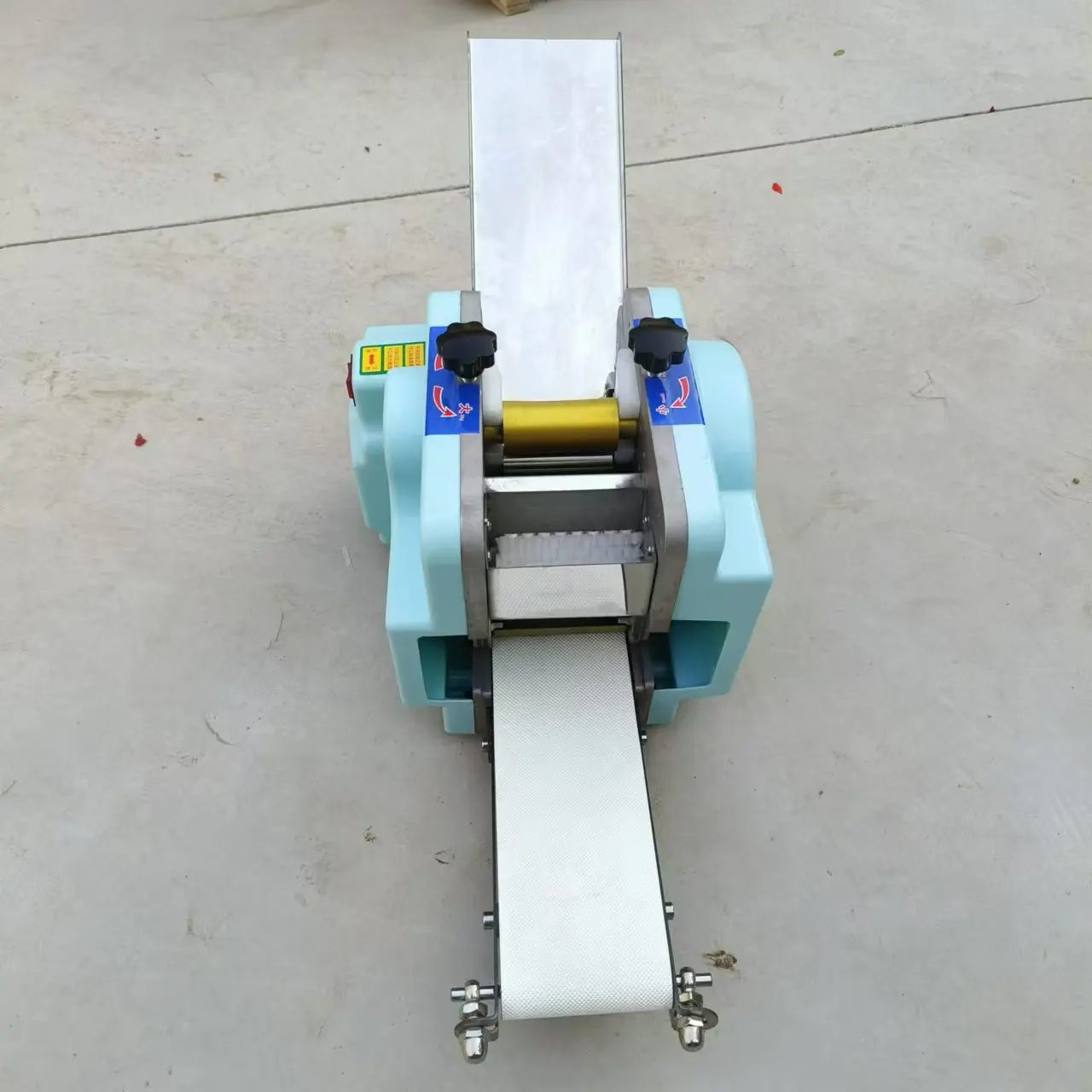 Automatic 110v 220v Chinese Small Round Square Gyoza Empanada Meat Ravioli Skin Dough Wrapper Making Dumpling