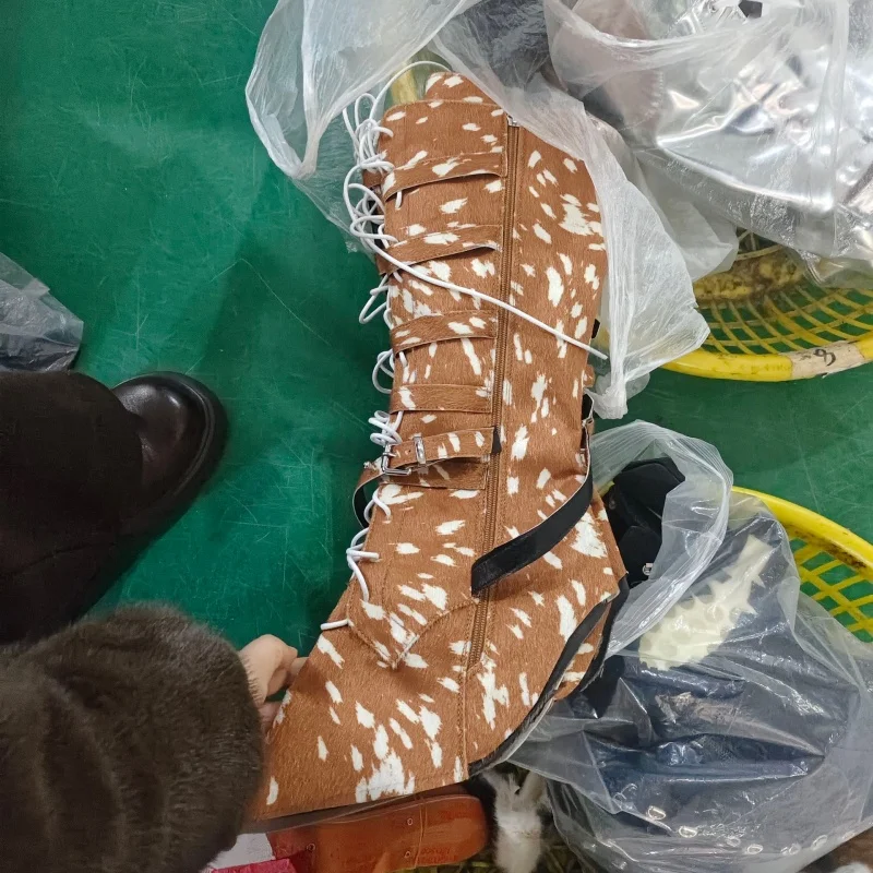 

Men’s Black Patent Leather Split Toe Slippers Closed Toe Low Heels Slip On Loafers Fashion Trendy Party Banquet Casual Men Shoe