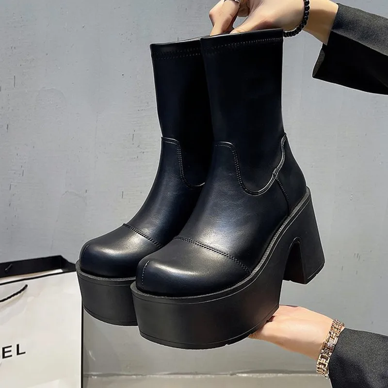 جديد 9 سنتيمتر أسافين النساء أحذية عالية الكعب الكاحل الثلوج منصة أحذية الشتاء 2025 ماركة الجلود تشيلسي الأحذية أنيقة القوطي بوتاس Mujer