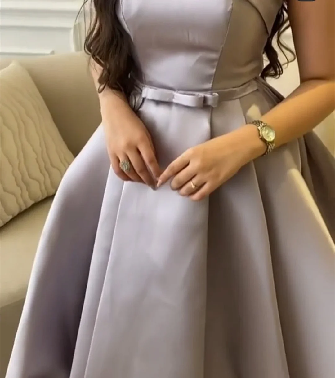 Elegante kurze Satin träger lose Abendkleider mit Gürtel فساتين الس카رة a-Linie ärmellose Ballkleider Robe de Soirée für Frauen