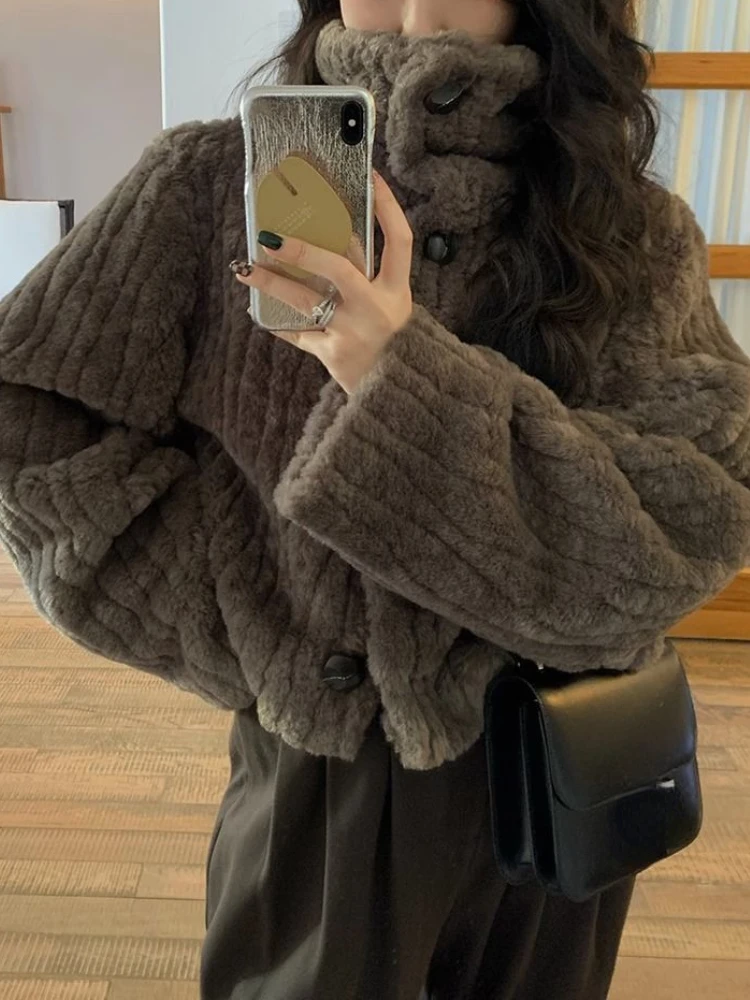 Winter Warm Cropped Faux Fur Coat Women Korean Fashion Chic Button Design Faux Leather Coat High Street Thick Coat 2024 New In