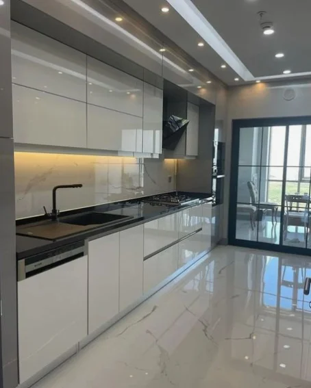 Modern White High Gloss Acrylic PET Lacquer Kitchen Cabinet Set
