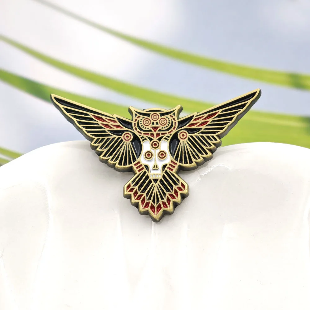 Gothic Owl Skull Enamel Pin Spread Wings Animal Brooches Mechanical Totem Lapel Pin Punk Rock Metal Badges Backpack Jewelry Gift