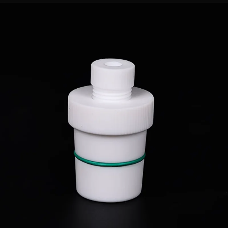 The new polytetrafluoroethylene mixing plug has a hole diameter of 8mm and has good sealing effect and stable mixing.