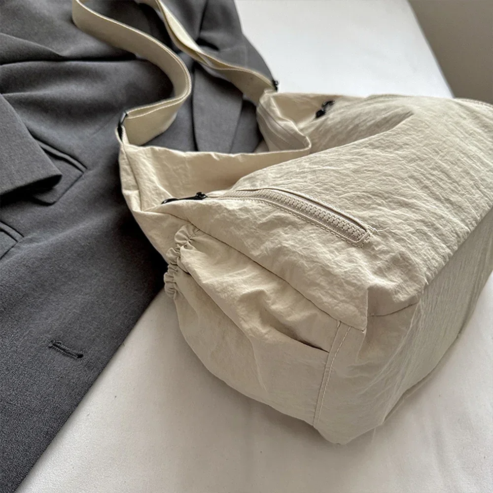 Simple Pleated Large Capacity Hobo Bag for Women, Lightweight and Multi-Pocket Commuting Shoulder Bag, New Casual Bag