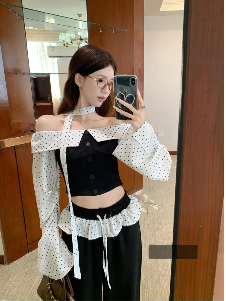 

Комплект из блузки и юбки в горошек с вставками, топ на одно плечо, широкие брюки, модный комплект для женщин, весна 2026