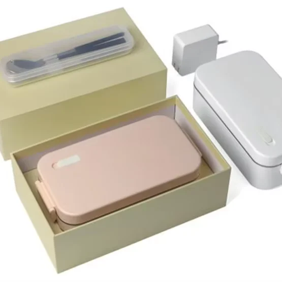 

Lunch Box The product can be used by both workers and students.