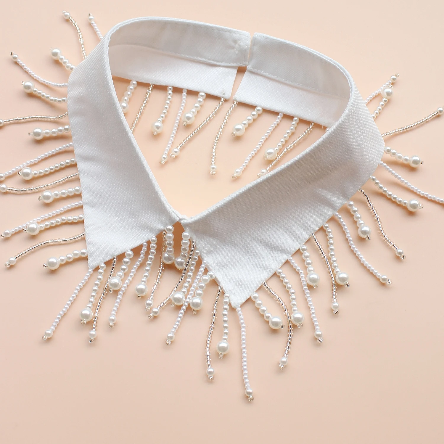 1 Stück Perlenkragen mit Perlenketten, handgefertigt für luxuriösen, glänzenden und exquisiten Look. Das ist etwas Außergewöhnliches. – Detail 1