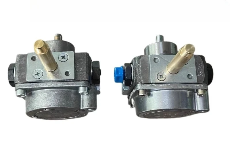 

Combustion engine diesel pump G5LCG10LCG20LC original RBL40G oil pump burner accessories