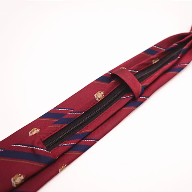 Handsome and casual British style student tie trend college style zippered lazy little tie wine red suit pairing