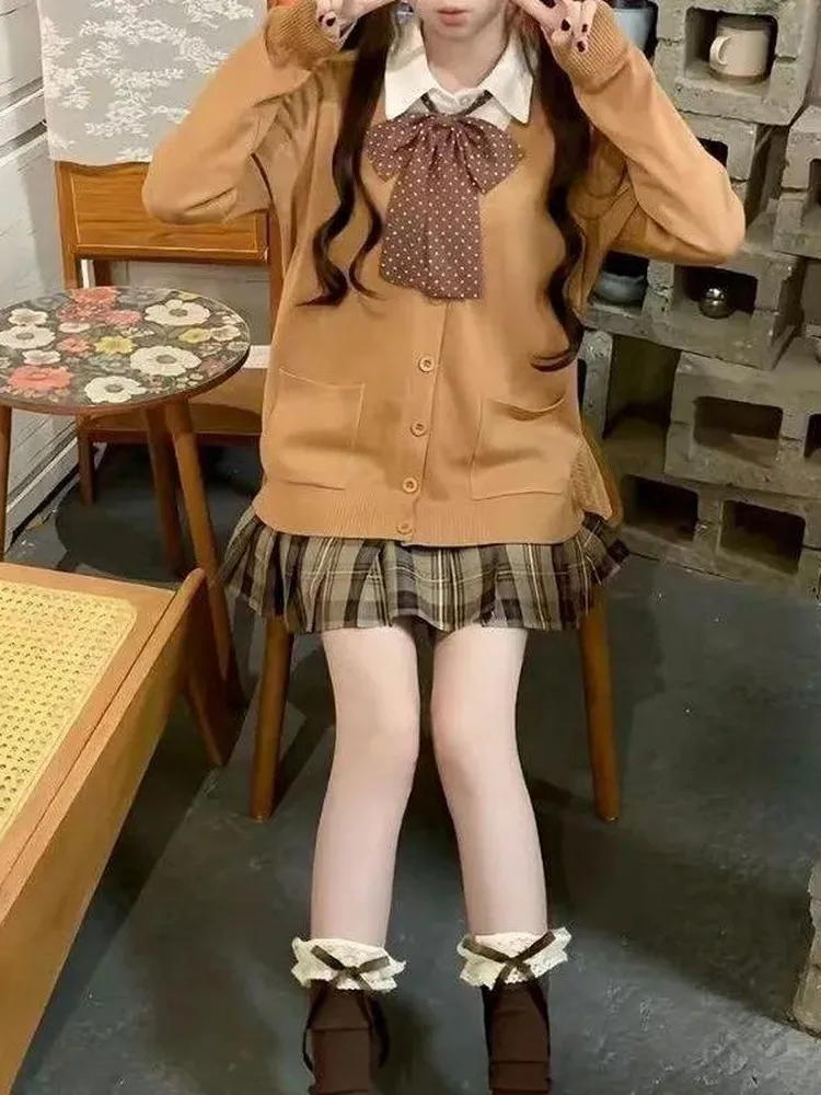 

College Style Uniform Knitted Sweater Caramel Chestnut Color Matched Jk School Uniform Set with Plaid Skirt for Women