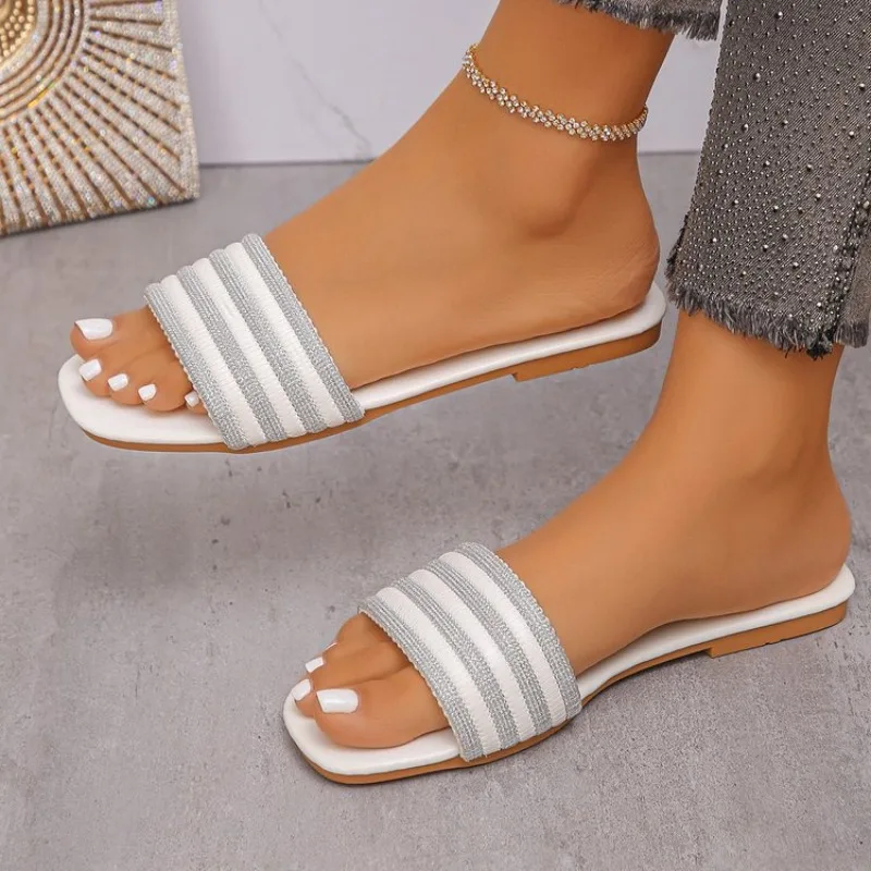 2026 Luxury Women Slippers Design Small Incense Style Casual Flat Sandals External Wear Summer Sandy Beach Slides Women
