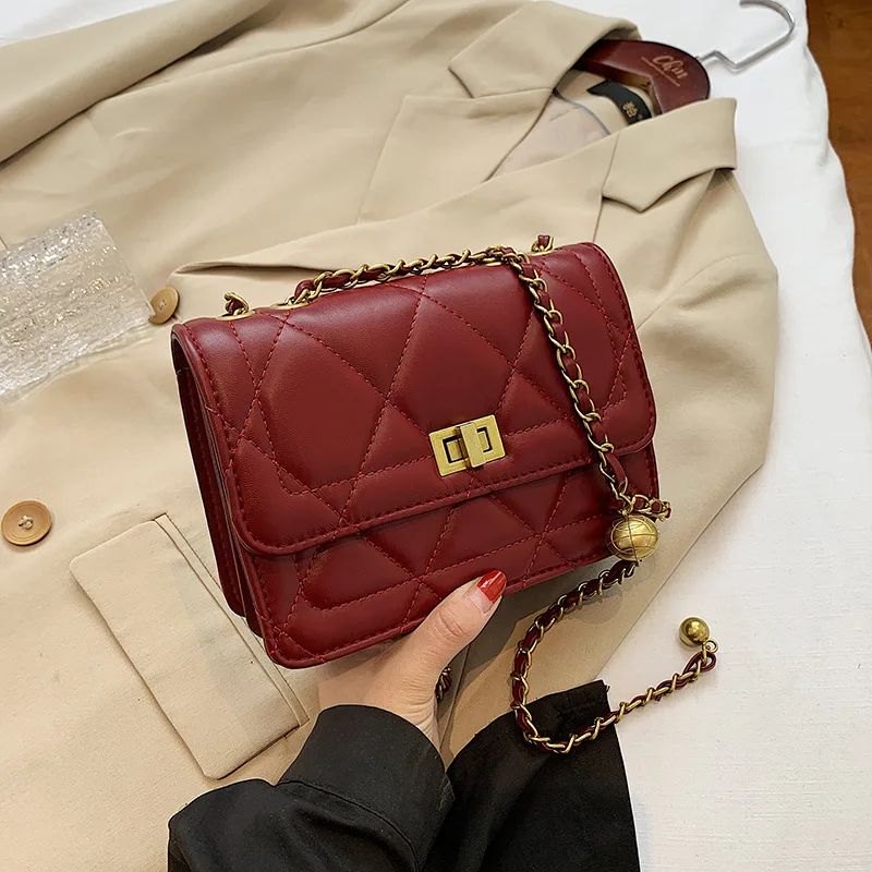 

‌2025 Red Quilted Leather Bride Bag: Convertible Chain Crossbody, Rehearsal to Reception Chic & Ins Style Daily Carry‌
