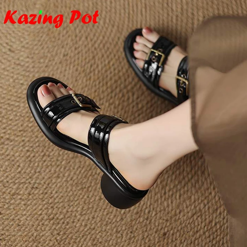 Krazing Pot 2026 Plus Size Cow Skin Peep Toe Summer Shoes Med Heels Dating Party Metal Rivets Buckle Fashion Brand Women Sandals
