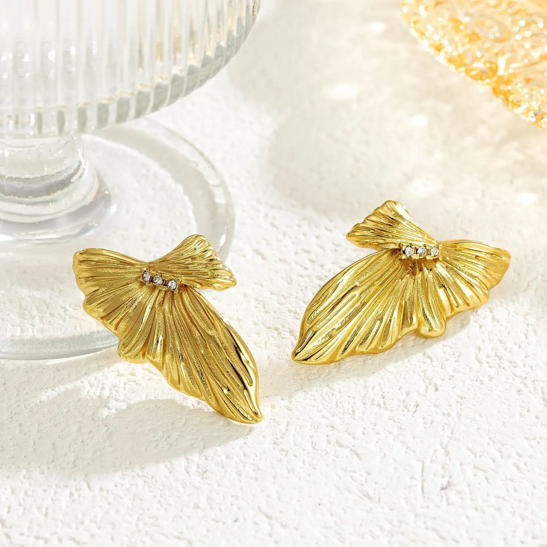 Punk Style Metal Large Size Butterfly Flower Gold Plated Earrings for Women Girls Fashion Trend Chunky Jewelry Gifts 2024