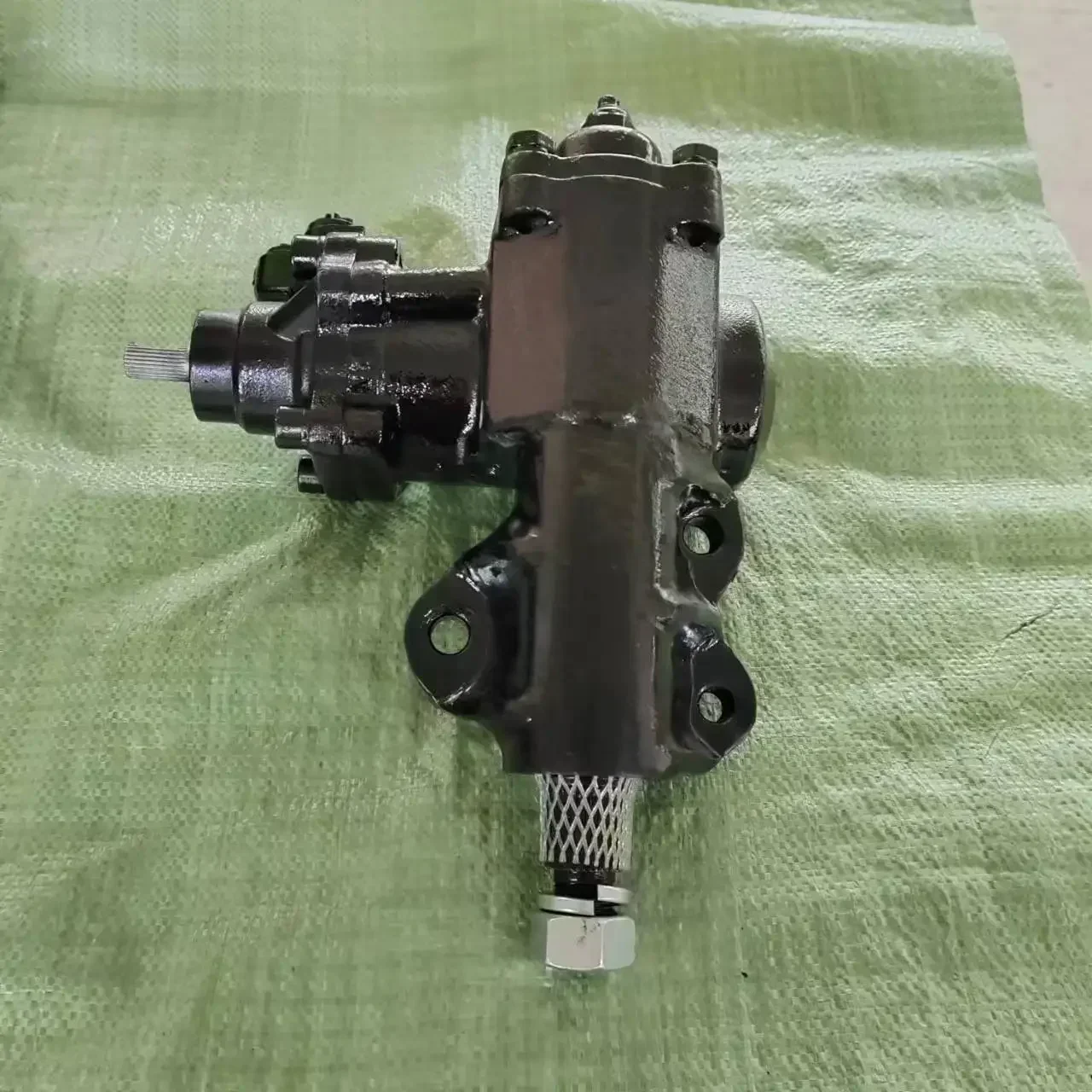 Mechanical steering box for  SJ413  48600-81A80,4860084A80,4860081A70