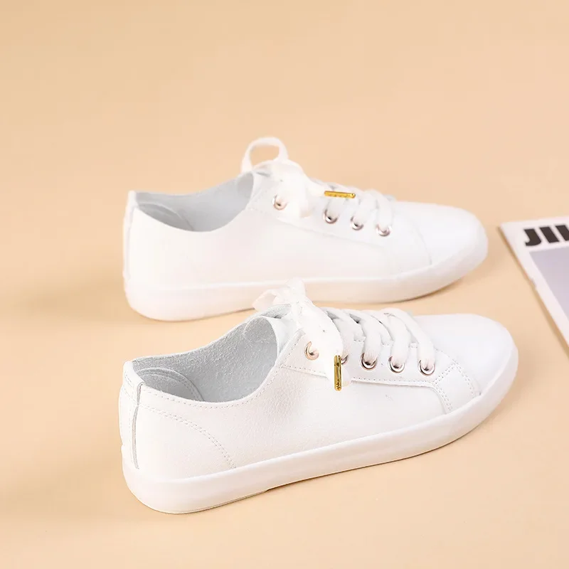 Men Women Shoes Fashion Couple Skateboard Shoes High Quality Leather Casual Shoes Lace Up Vulcanized Shoe Couple Sneakers Flats