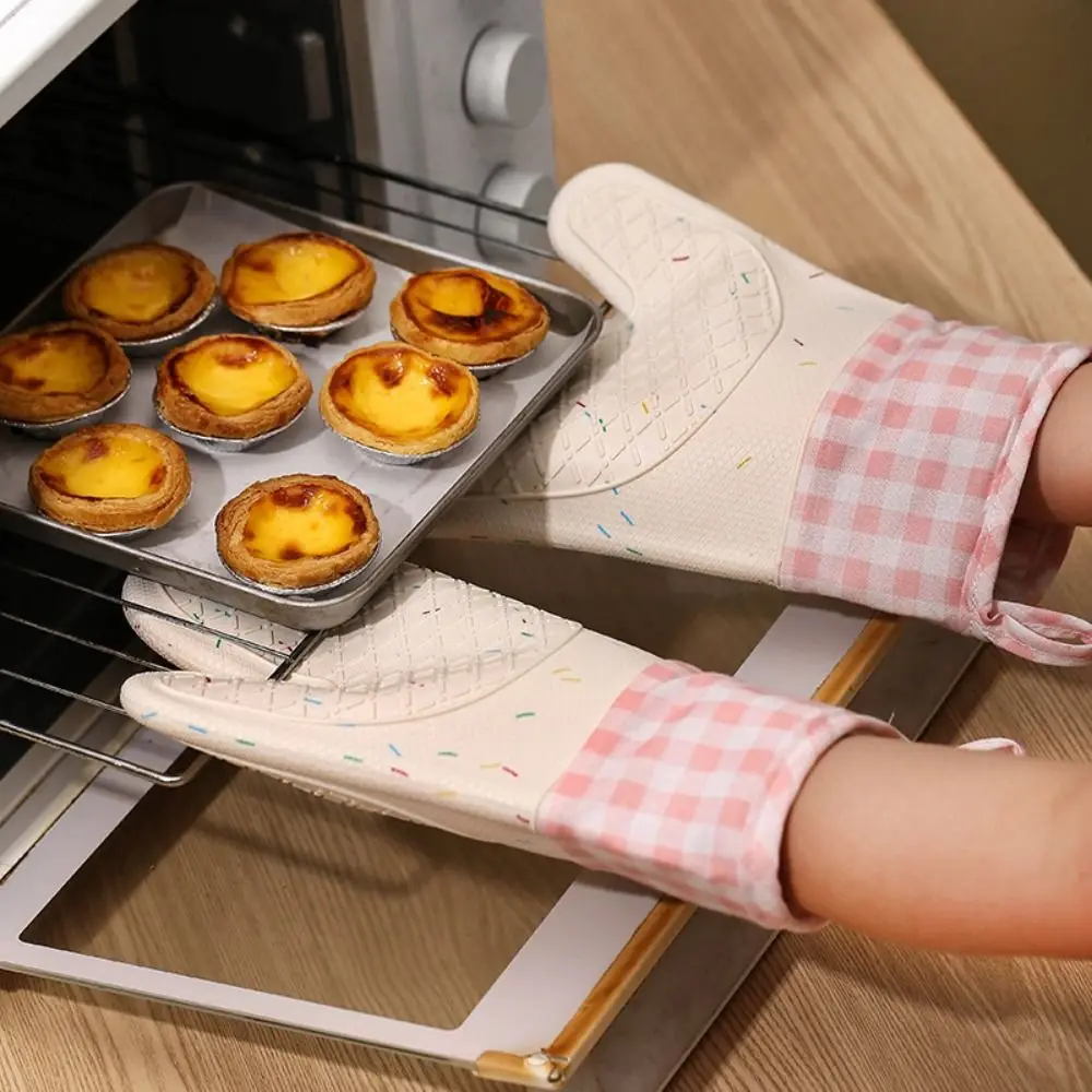 

with Quilted Liner Oven Mitt Thickened Barbecue Mitten Non-slip Baking Glove Heat Resistant Microwave Glove