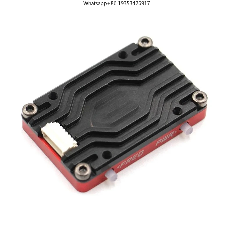 TANK SOLO VTX ist geeignet für 48CH 5.8G 1.6W Drohnen mit hoher Bildübertragungsleistung und integriertem Mikrofon.