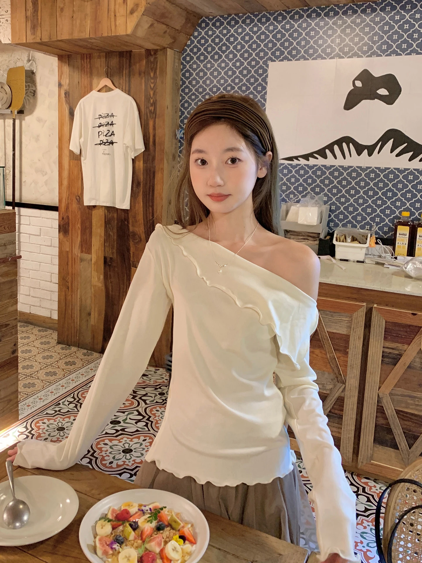 

Женская трикотажная футболка Slim Fit с асимметричным дизайном плеча, дышащая, удобная, в корейском стиле, с длинным рукавом