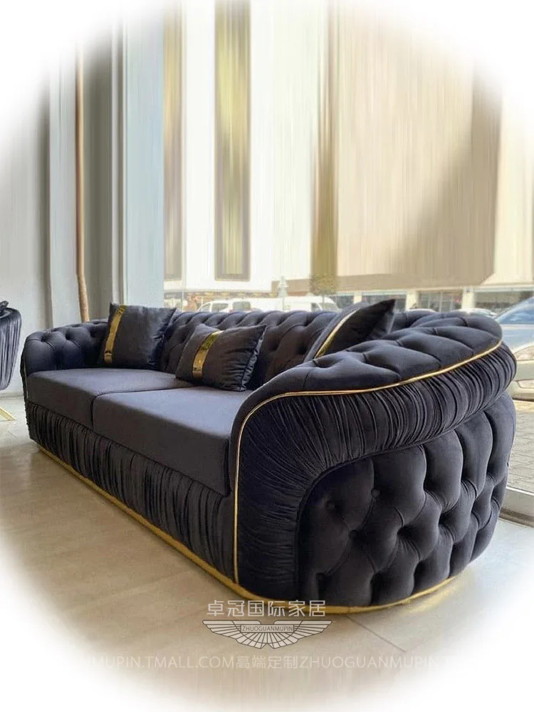 Duża sofa podłokietnik, luksusowa willa, sofa w stylu europejskim, duży apartament, sofa materiałowa, salon, lekki luksus w stylu europejskim