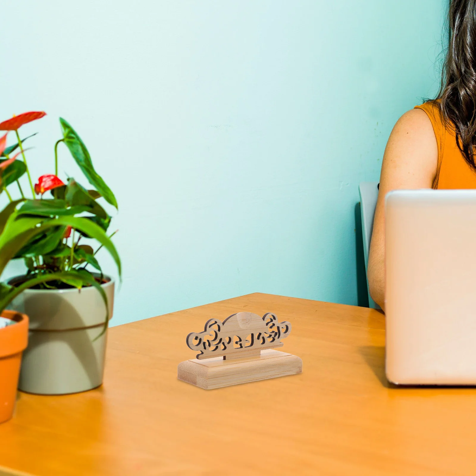 

2Pcs Sturdy Wood Folding Fan Stand Holder Secure Support for Japanese Chinese Hand Fans Elegant Showcase Hand Fan Display Stand