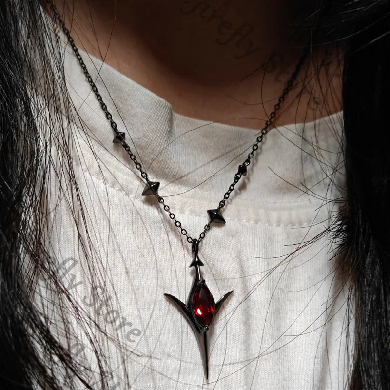 

Necklace Love and Deepspace Colleagues Decoration Exquisite Clothes Pendant Sylus Anime Amulet Cosplay Accessories Gift