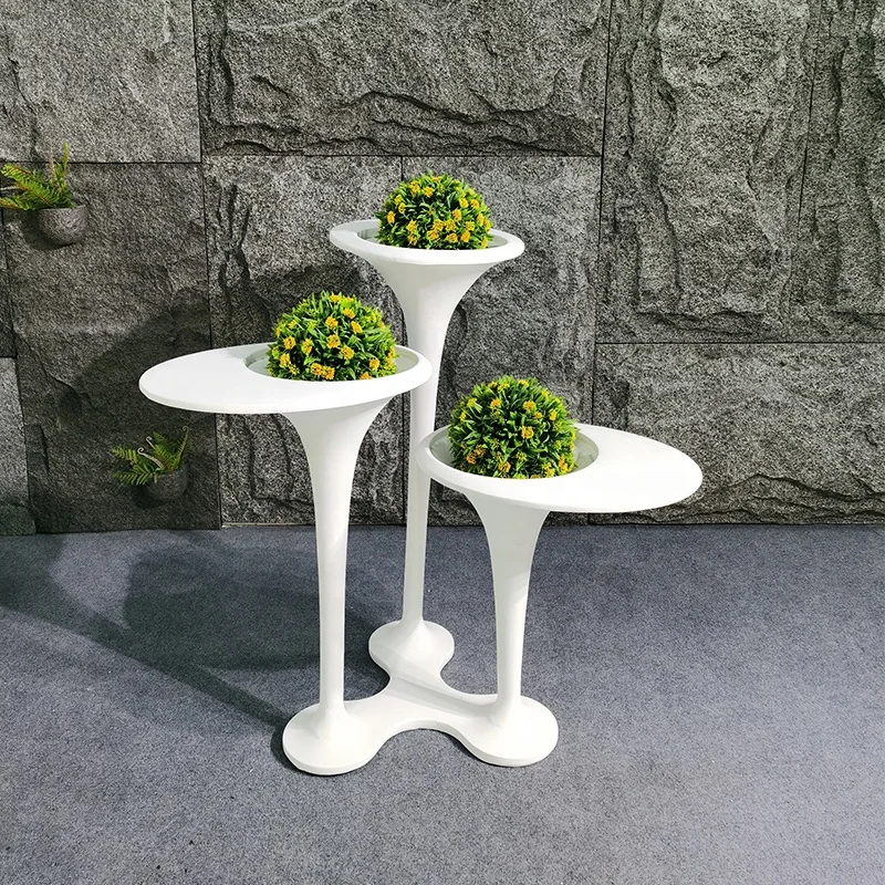 Luxury Hotel Resin Crafts Decoration White Large Floor Vase High-end Home Decoration Fiberglass Planter Pots for Plant